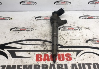 Injector VW Passat B7 / Skoda Octavia 2 - 2.0 TDI Cod 03L130277J / 0445110369