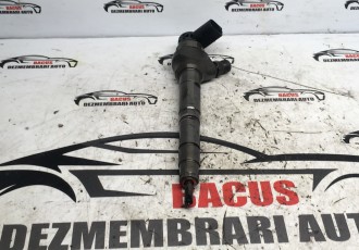 Injector VW Passat B7 / Skoda Octavia 2 - 2.0 TDI Cod 03L130277J / 0445110369