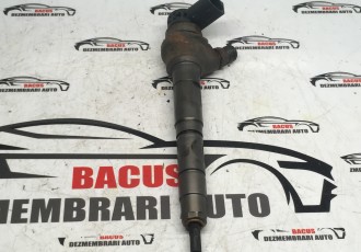 Injector VW Passat B7 / Skoda Octavia 2 - 2.0 TDI Cod 03L130277J / 0445110369