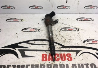 Injector Vw Passat B8 Tiguan Skoda Octavia 3 1.6 TDI euro 6 cod 04L130277AD / 0445110473