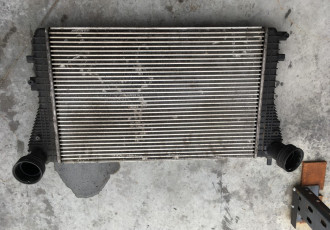 Intercooler Volkswagen Golf5 / Touran / Skoda Octavia2 An 2004-2009 cod 1K0145803E