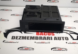 Interfata multimedia VW Passat B7 Sedan 2014 / 5N0035341H