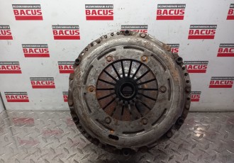 Kit ambreaj Masa Dubla Ambreiaj Cutie Viteze Manuala 6 Trepte Audi A5 2.0 TDI 2008 - 2017 Cod 062294001566 0B1105266AN