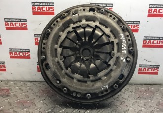 Kit Ambreiaj Cu Volanta Megan 3 / Nissan Qashqai 2 / Dacia Duster 1.5 Dci Cod : 302107571R