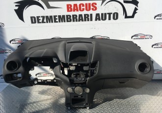 Kit planșa Bord Ford Fiesta an de fabricație 2015