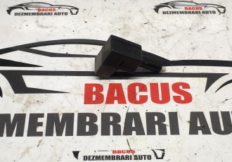Lampa Iluminare Torpedou Ford Focus 3 cod: 1S41-13B748-AD