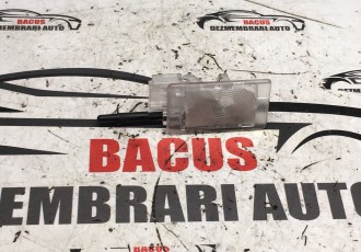 LAMPA INTERIOR CORSA D ASTRA J COD- 13577963