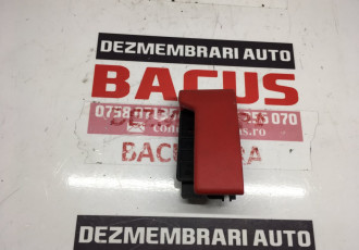 Maner deblocare capota Mercedes A-class 2015 cod: a2048800900