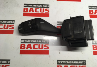 Maneta semnalizare Ford Focus 2 cod: 4m5t 13335 bd