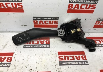 Maneta Semnalizare VW Golf 5 Cod: 1K0953513E