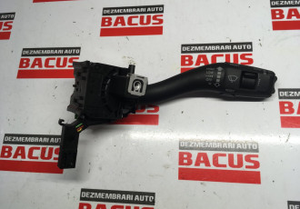 Maneta stergatoare Audi A3 8P cod: 8p0953519e