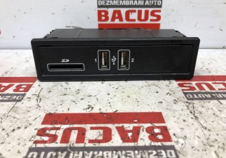 Modul / Port USB Mercedes C Class W205 Cod : A2058200126