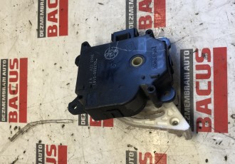 Motor actuator de comandă a clapetei de aerisire a încălzitorului Honda  063800-0101