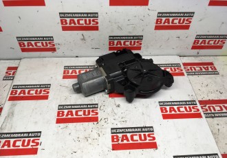 Motoras geam stanga fata Vw Polo 6R 2009-2015 COD- 0130822531