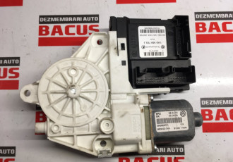 Motoras macara geam stanga fata VW Tiguan cod: 5n0959701