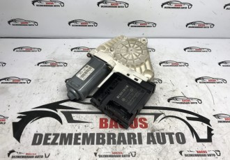 MOTORAS MACARA ST Fata VW GOLF 5 AN 2005 COD 1K0959793C