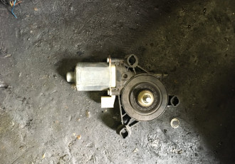 Motoras stanga fata Audi A3 8V cod: s850202100
