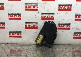 Motoras trapa panoramica Cod: 8R0959591A / 0390200074 Skoda Yeti [2009 - 2014]