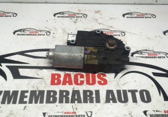 Motoras trapa Renault Megane III (2008->) 2216477A