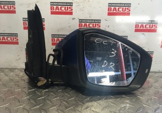 Oglinda dreapta Skoda Octavia 3 cod: 023742