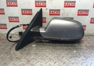 Oglinda stanga Audi A4 B8 cod: 021053