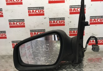 Oglinda stanga completa Ford Focus 2 2006 combi 1.6