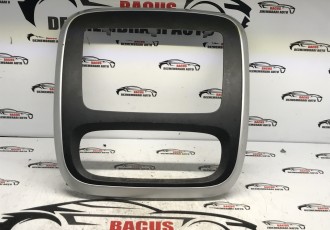 Ornament bord consola centrala Renault Trafic 3 2017