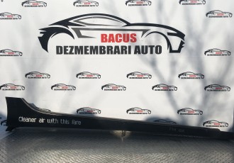 Ornament prag dreapta Hyundai i40 Combi an 2011- 2017 	