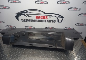 Ornament spate pentru Stop dreapta spate Renault Trafic 2017 dupa 1.6dci