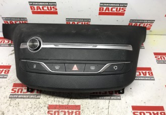 Panou Bord Comanda Media / Radio / Buton Avarii Peugeot 308 An 2018 Cod 96777660ZD