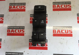 Panou butoane geamuri electrice Hyundai i30 cod: 93570 a6560