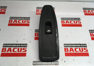 Panou comanda geam dreapta fata BMW F30 cod: 9208107 01