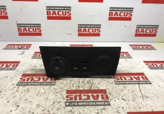 Panou Priza 12V / AUX / USB Kia Ceed Facelift An 2011 Cod 202008220