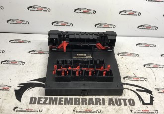 Panou siguranta Volkswagen Golf 5 cod: 1k0937049s