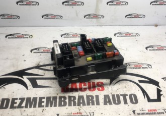 Panou sigurante baterie Peugeot 206 an- 2006 cod- 9657608580