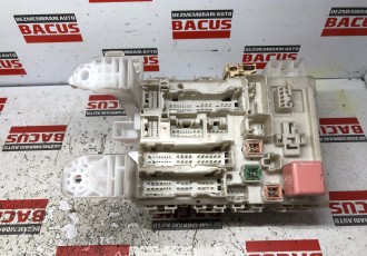 Panou / Tablou Sigurante Toyota Avensis  An 2009-2012 T27  Cod :  82730-05150-B / 8273005150B