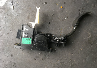 Pedala acceleratie Audi TT cod: 8n2721503a