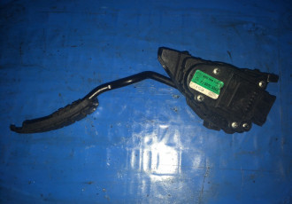 Pedala acceleratie Renault Laguna 2 (2002-2007) 8200003393