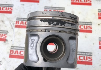 Piston cu biela Kia Sportage 2.0 d4ha pistoane biel cod- D4HA / pret 1 buc