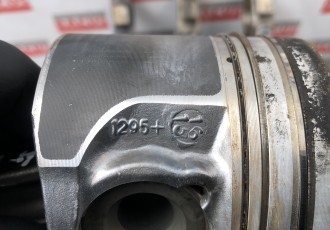 Piston Land Rover Range Rover Evoque Land Rover Range Rover Velar Jaguar XE XF F-Pace 204DTD cod 083155