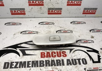 Plafoniera spate Plafoniera spate Audi A4 B8 sedan: 8T0947111