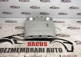 Plafoniera Volkswagen Tiguan / Golf An 2010 Cod : 1K8947105N