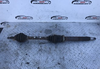 Planetara dreapta Ford Fiesta HATCHBACK 1.4 benzina 2002-2007