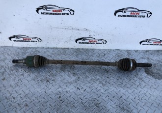 Planetara dreapta SPATE Mitsubishi Outlander 2013 facelift 2.2