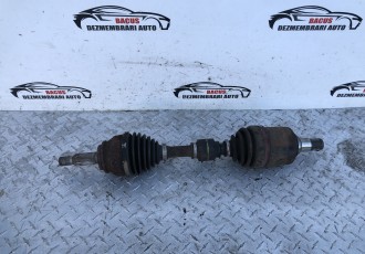 Planetara stanga Mitsubishi Outlander cod: 3815A277