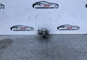 Pompa inalta presiune BMW seria 3 E90 318i an 2010 cod 13517562473