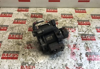 Pompa inalta presiune Golf 5 1.6 TDI cod: 03l130755e