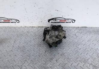 Pompa inalta Volvo V50 XC90 S80 C70 2.4 Diesel 2007 0445010111