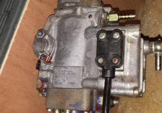 Pompa injectiie pentru BMW seria 5 2,5 diesel cod:2 245 733