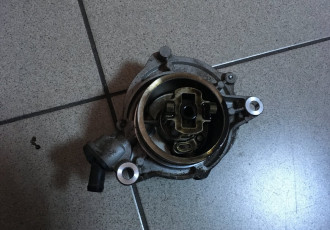 POMPA VACUUM 700437012, BMW SERIA 5 E60, 2.0 DIESEL, 2005